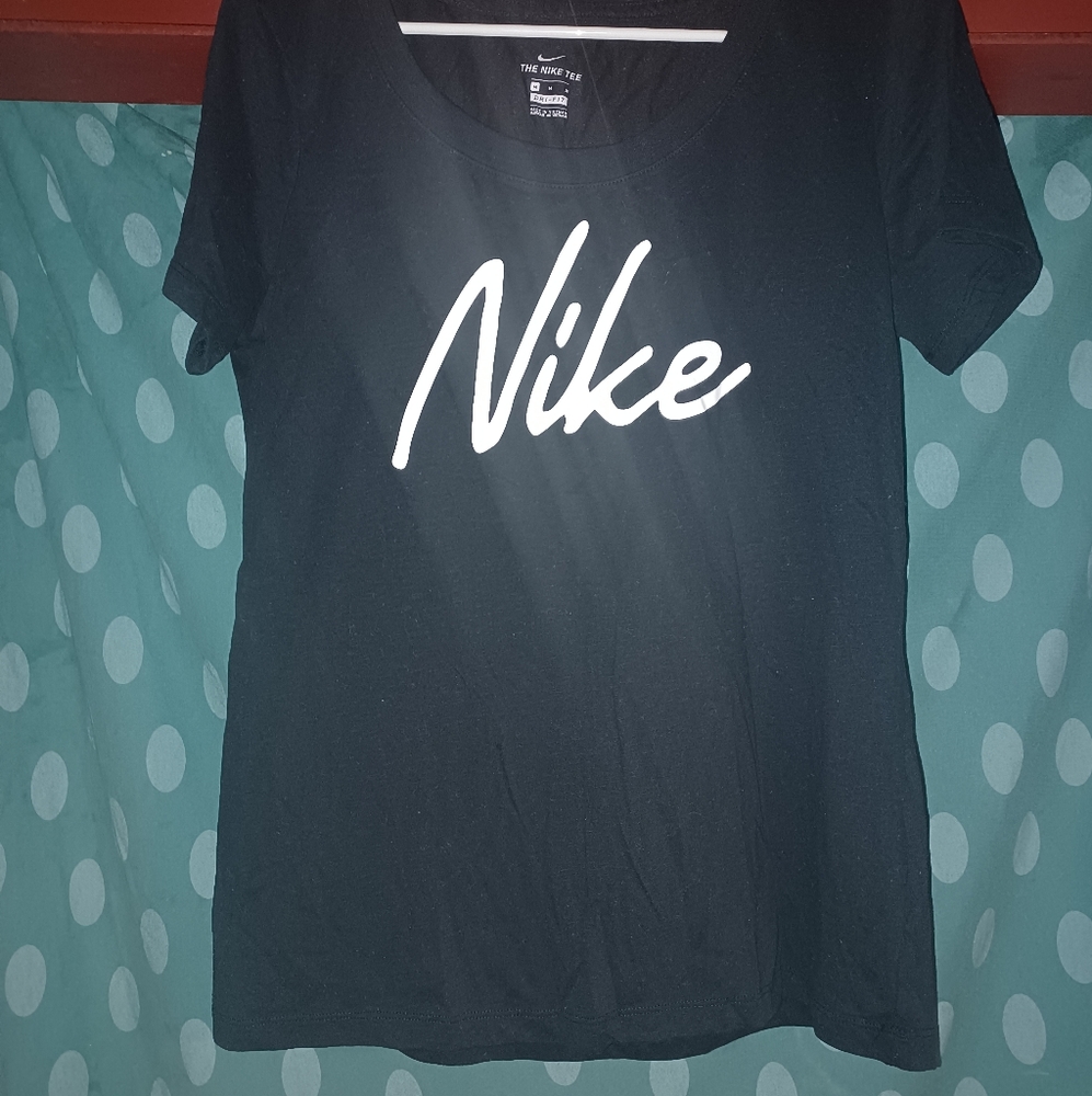 Nike med dry fit womans